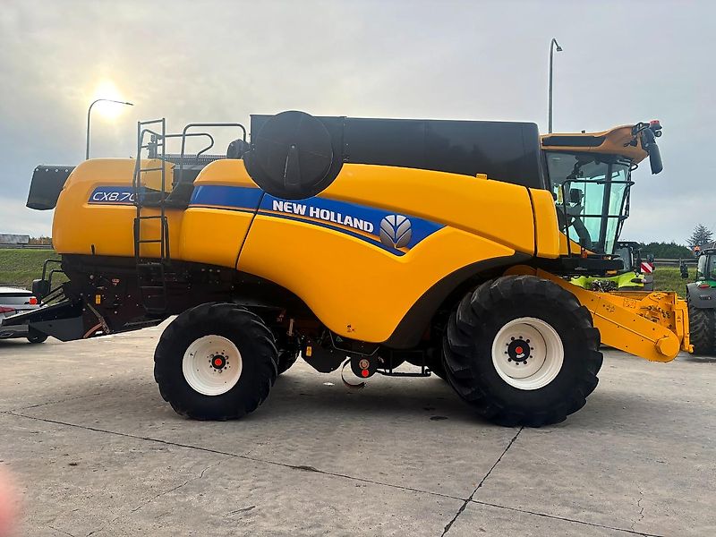 New Holland CX 8.70 SL Allrad + Full GPS + 7,60m Varifeed