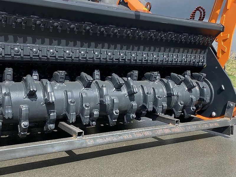 TMC Cancela Forstmulcher Forstfräse Mulcher Schlegelmulcher