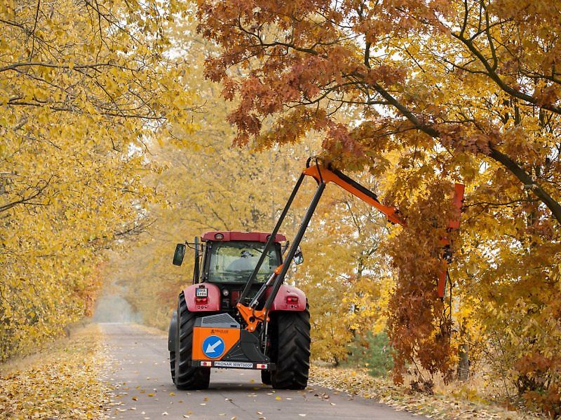 Pronar WWT Auslegemulcher Mulchkopf Astschere Astsäge Mulcher
