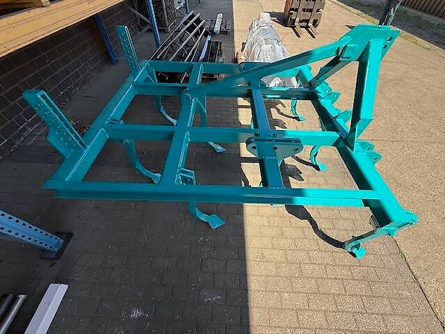 BM Maschinenbau Grubber Generalüberholt, 2m, ideal für Bio Betrieb o. Sonderkulturen, inkl. Walze u. Zustreicher