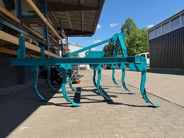 BM Maschinenbau Grubber Generalüberholt, 2m, ideal für Bio Betrieb o. Sonderkulturen, inkl. Walze u. Zustreicher