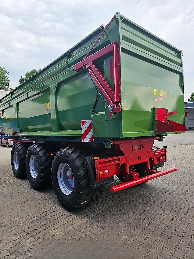 Hilken Tridem-Muldenkipper, MKR8600, Hardox-Boden, Reifen 650/55R26,5, Häckselaufsätze 800mm