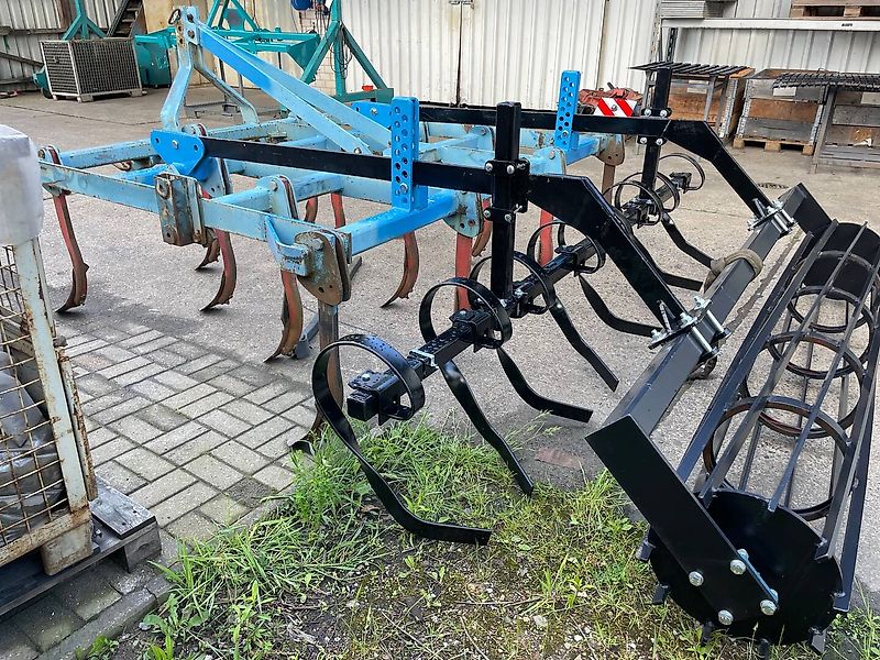 BM Maschinenbau Grubber Generalüberholt 2,50m mit neuer Flachstabwalze und Zustreicher