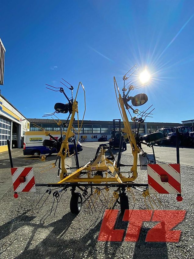 New Holland ProTed 660