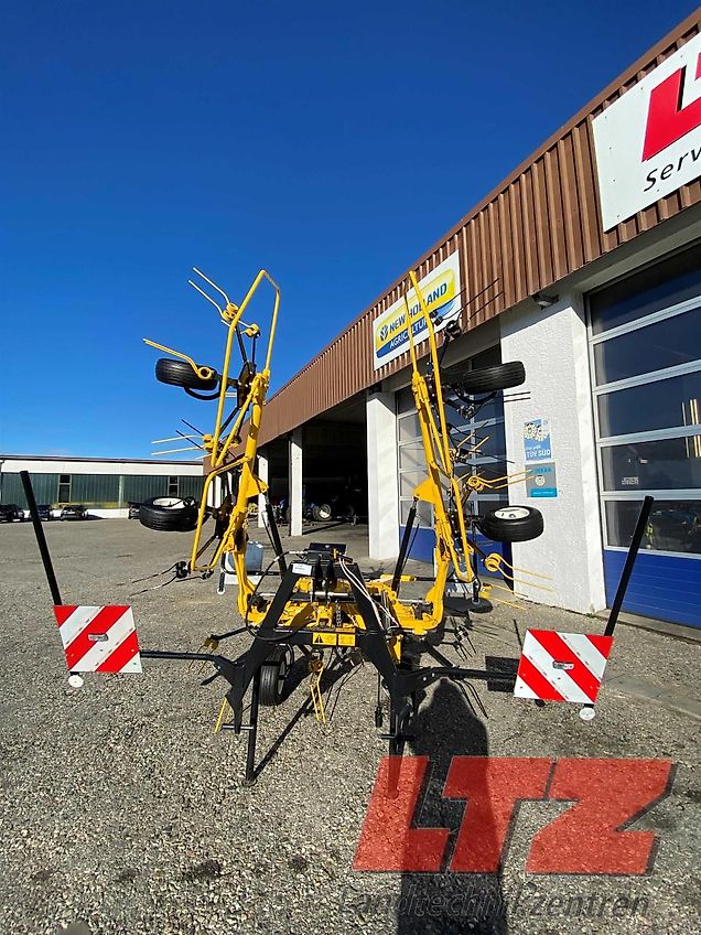 New Holland ProTed 660