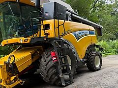 New Holland CX 8080 Elevation