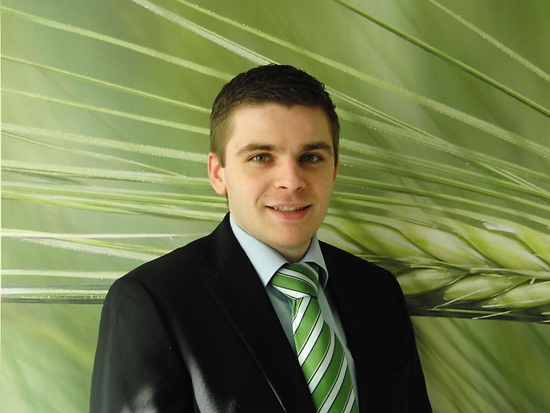 Ansprechpartner Herr Hermann Bangert