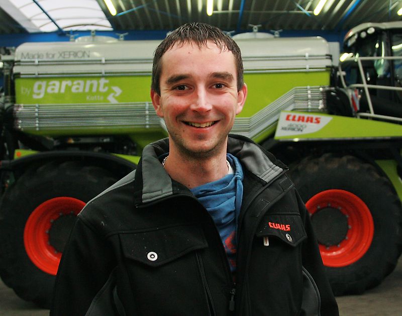 Ansprechpartner Herr Dennis Schumacher